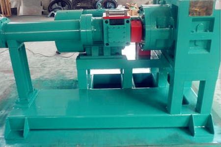 橡膠擠出機(jī)的溫度怎么控制？