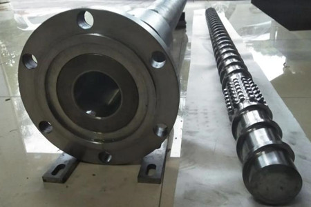 如何判斷機(jī)筒螺桿的質(zhì)量好壞？